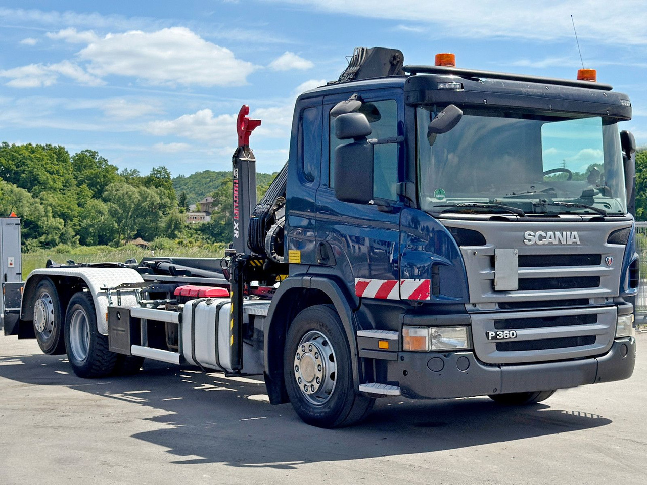 Scania P 360 * ABROLLKIPPER * HIAB 111 BS -2 HIDUO/FUNK - Hákový nosič kontejnerů, Auto s hydraulickou rukou: obrázek 3 Scania P 360 * ABROLLKIPPER * HIAB 111 BS -2 HIDUO/FUNK - Hákový nosič kontejnerů, Auto s hydraulickou rukou: obrázek 3