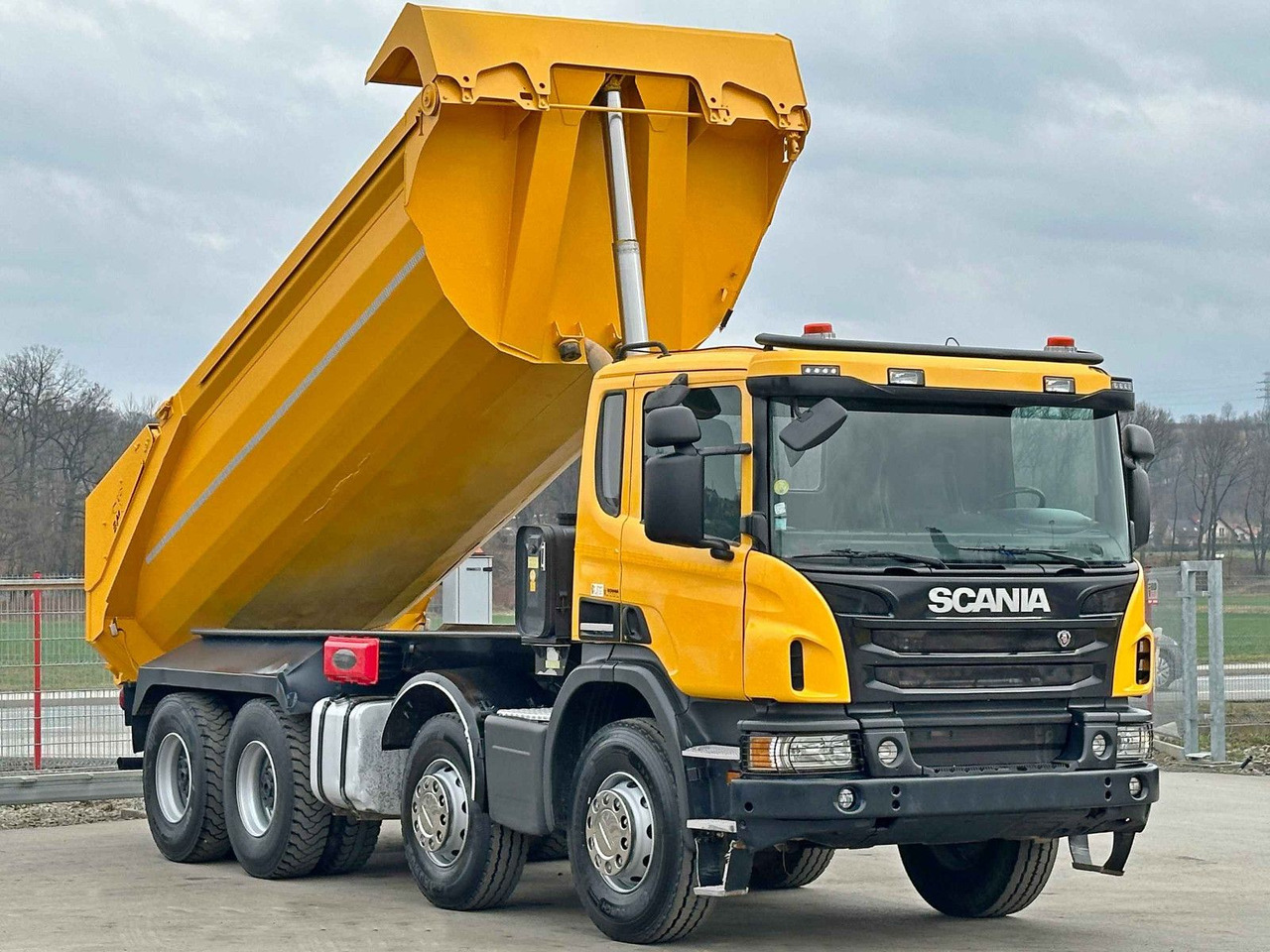 Scania P 400 Kipper * 8x4 * TOPZUSTAND ! - Sklápěč: obrázek 3 Scania P 400 Kipper * 8x4 * TOPZUSTAND ! - Sklápěč: obrázek 3