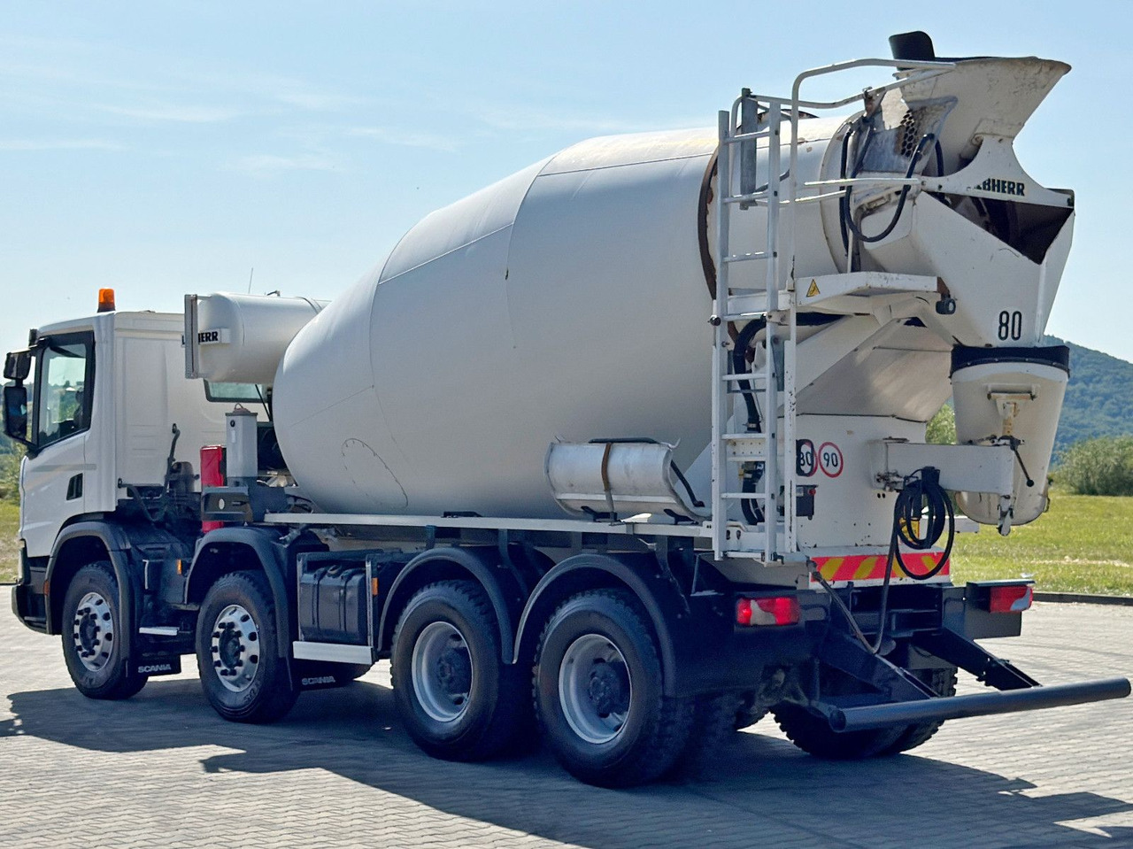 Scania P 450 * Betonmischer * 8x4 * TOPZUSTAND - Autodomíchávač: obrázek 5 Scania P 450 * Betonmischer * 8x4 * TOPZUSTAND - Autodomíchávač: obrázek 5