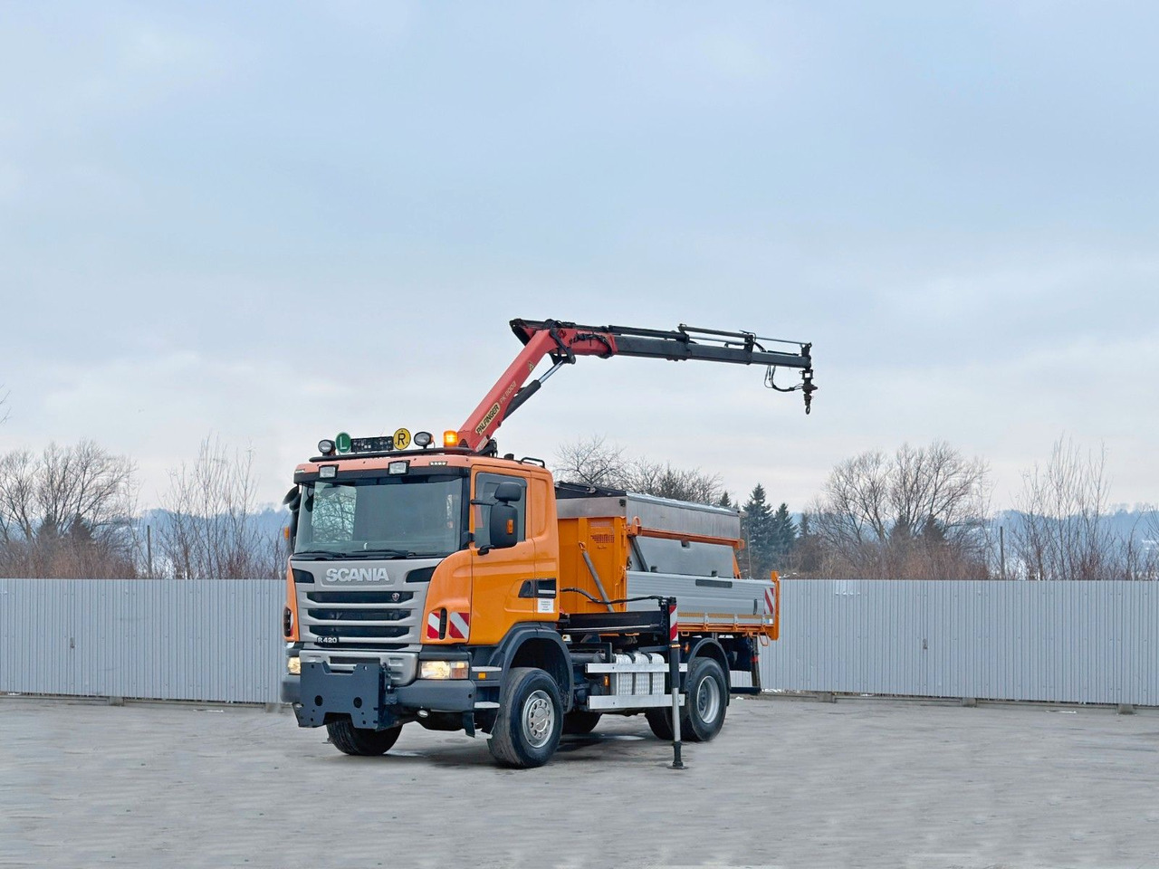 Scania R 420 * PK 11002/FUNK * sandblaste - Sklápěč, Auto s hydraulickou rukou: obrázek 4 Scania R 420 * PK 11002/FUNK * sandblaste - Sklápěč, Auto s hydraulickou rukou: obrázek 4