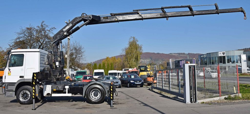 Mercedes-Benz ACTROS 1844 * Sattelzugmaschine *HIAB 330-5/FUNK - Tahač: obrázek 5 Mercedes-Benz ACTROS 1844 * Sattelzugmaschine *HIAB 330-5/FUNK - Tahač: obrázek 5