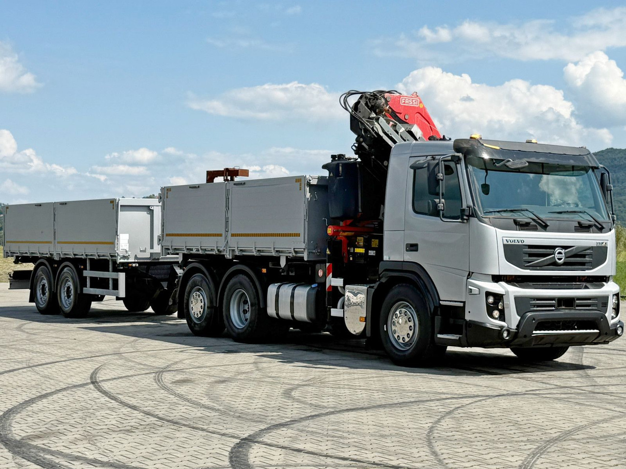 Volvo FMX 420* FASSI F275.2.25 + FUNK + Anhänger / TOP - Auto s hydraulickou rukou: obrázek 4 Volvo FMX 420* FASSI F275.2.25 + FUNK + Anhänger / TOP - Auto s hydraulickou rukou: obrázek 4
