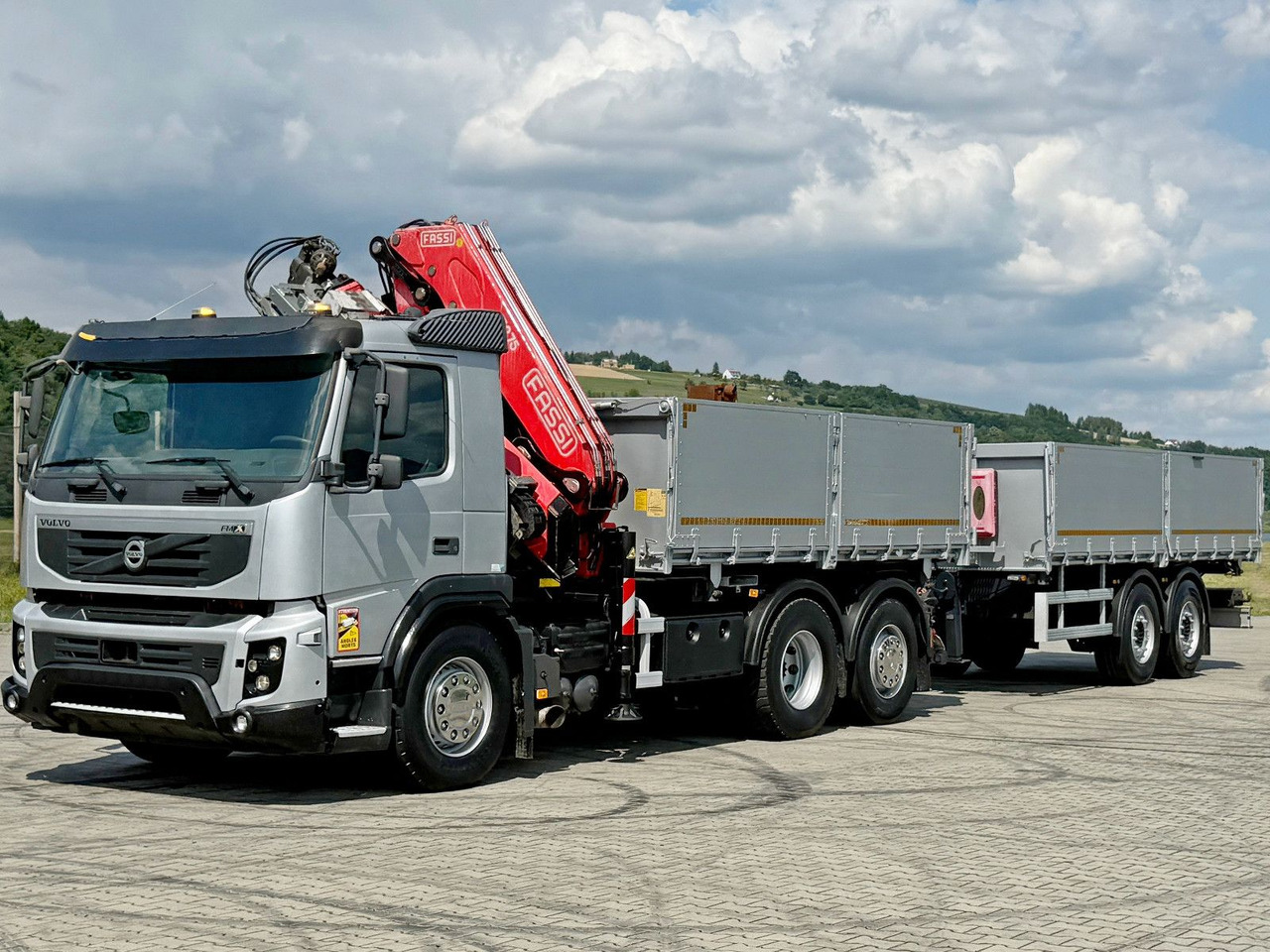 Volvo FMX 420* FASSI F275.2.25 + FUNK + Anhänger / TOP - Auto s hydraulickou rukou: obrázek 5 Volvo FMX 420* FASSI F275.2.25 + FUNK + Anhänger / TOP - Auto s hydraulickou rukou: obrázek 5