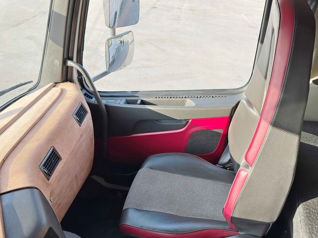 Auto s hydraulickou rukou, Nákladní automobil valníkový/ Plošinový Volvo FMX 460 HIAB X - HIPRO 302 EP - 5 + FUNK/ 8x4 Volvo FMX 460 HIAB X - HIPRO 302 EP - 5 + FUNK/ 8x4: obrázek 8 Auto s hydraulickou rukou, Nákladní automobil valníkový/ Plošinový Volvo FMX 460 HIAB X - HIPRO 302 EP - 5 + FUNK/ 8x4 Volvo FMX 460 HIAB X - HIPRO 302 EP - 5 + FUNK/ 8x4: obrázek 8