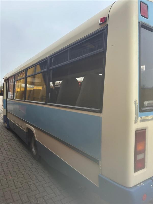 2000 Mercedes 814 Vario Automatic - Autobus příměstský: obrázek 5 2000 Mercedes 814 Vario Automatic - Autobus příměstský: obrázek 5