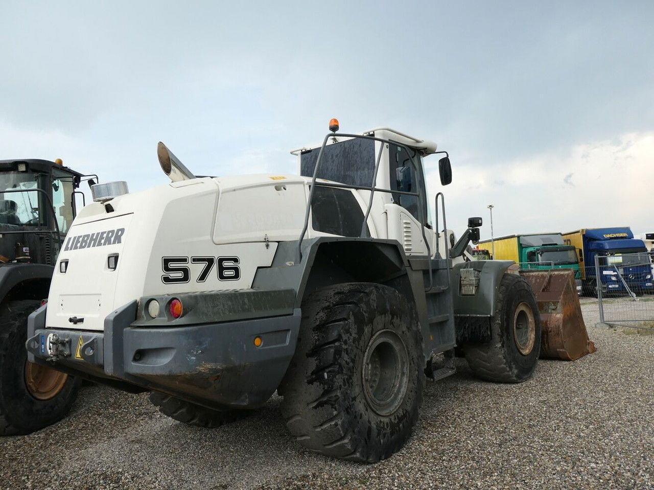 Liebherr L 576 - Kolový nakladač: obrázek 5 Liebherr L 576 - Kolový nakladač: obrázek 5