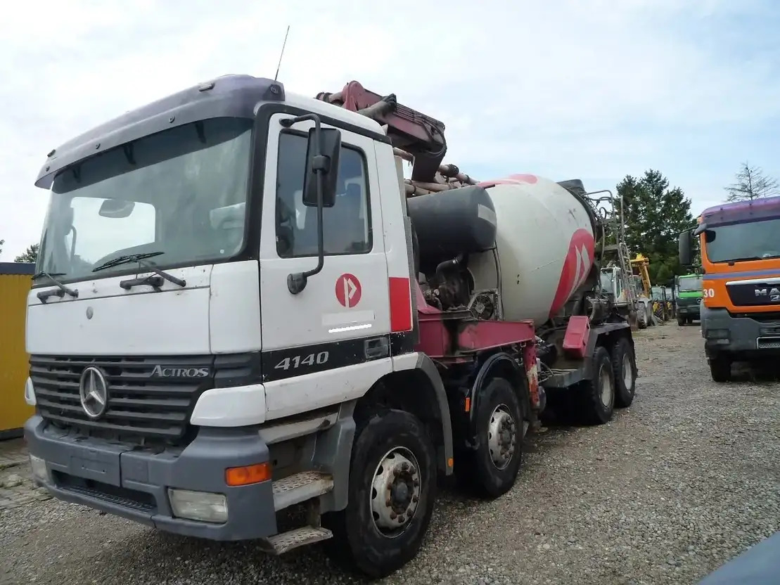 Mercedes-Benz Actros 4141 - Autodomíchávač s čerpadlem: obrázek 4 Mercedes-Benz Actros 4141 - Autodomíchávač s čerpadlem: obrázek 4