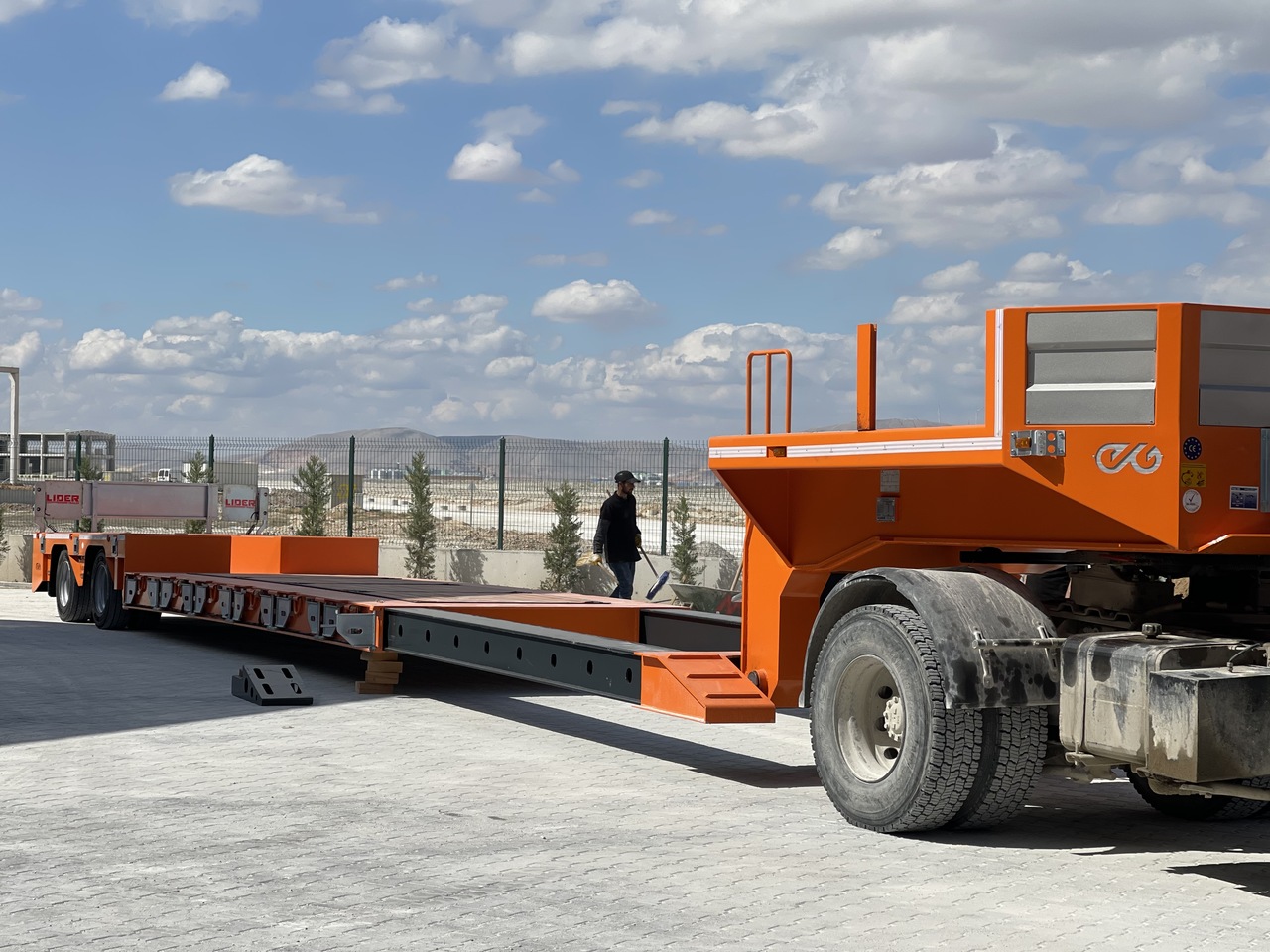 LIDER 2025 MODEL NEW LOWBOY TRAILER FROM MANUFACTURER - Podvalníkový návěs: obrázek 3 LIDER 2025 MODEL NEW LOWBOY TRAILER FROM MANUFACTURER - Podvalníkový návěs: obrázek 3