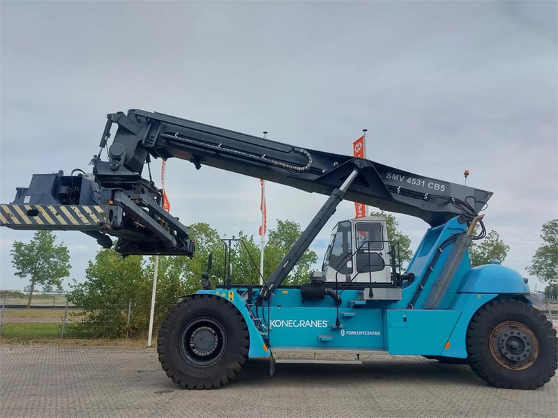 KONECRANES SMV 4531 CB5 - Reach stacker: obrázek 2 KONECRANES SMV 4531 CB5 - Reach stacker: obrázek 2