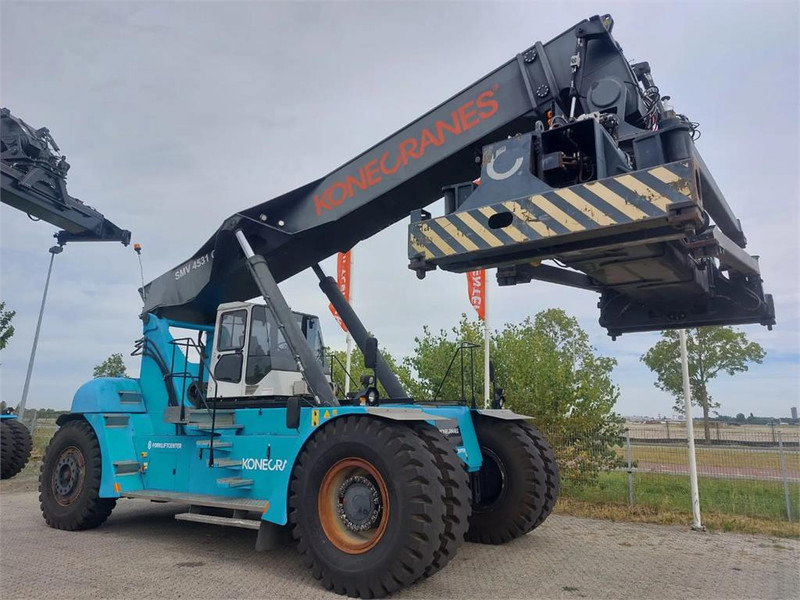KONECRANES SMV 4531 CB5 - Reach stacker: obrázek 3 KONECRANES SMV 4531 CB5 - Reach stacker: obrázek 3