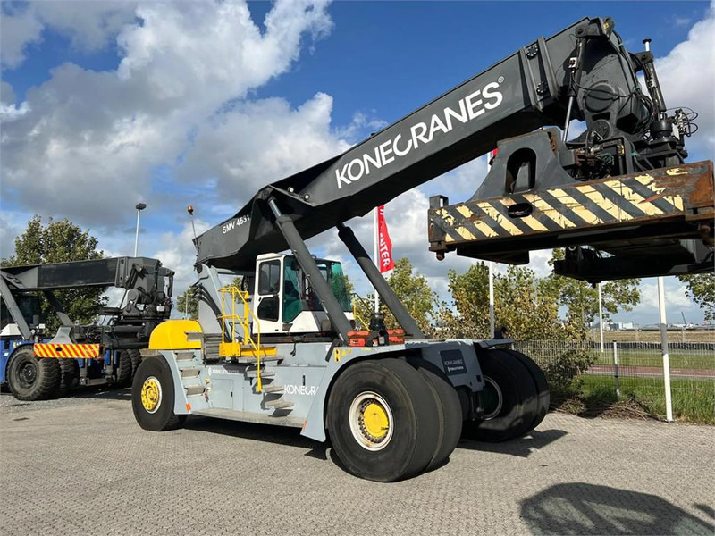 KONECRANES SMV 4531 TB5 - Reach stacker: obrázek 3 KONECRANES SMV 4531 TB5 - Reach stacker: obrázek 3