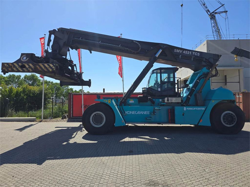 KONECRANES SMV 4531 TC5 - Reach stacker: obrázek 2 KONECRANES SMV 4531 TC5 - Reach stacker: obrázek 2