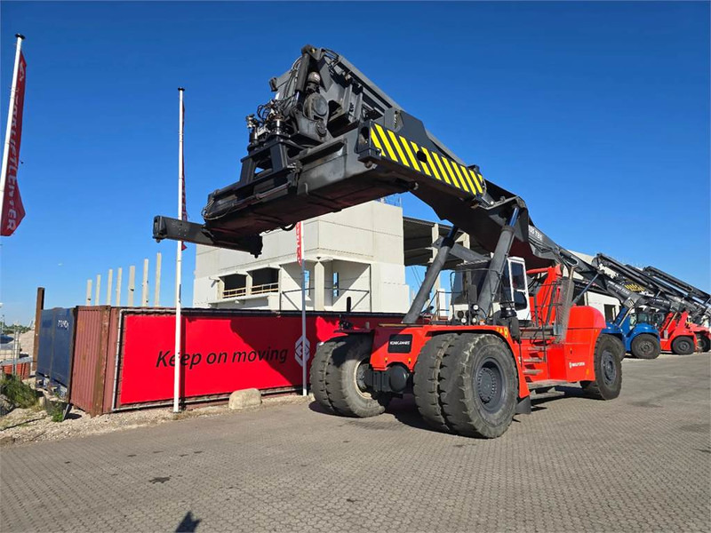 KONECRANES SMV 4535 TB5 - Reach stacker: obrázek 4 KONECRANES SMV 4535 TB5 - Reach stacker: obrázek 4