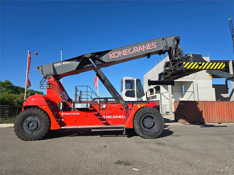 KONECRANES SMV 4535 TB5 - Reach stacker: obrázek 1 KONECRANES SMV 4535 TB5 - Reach stacker: obrázek 1