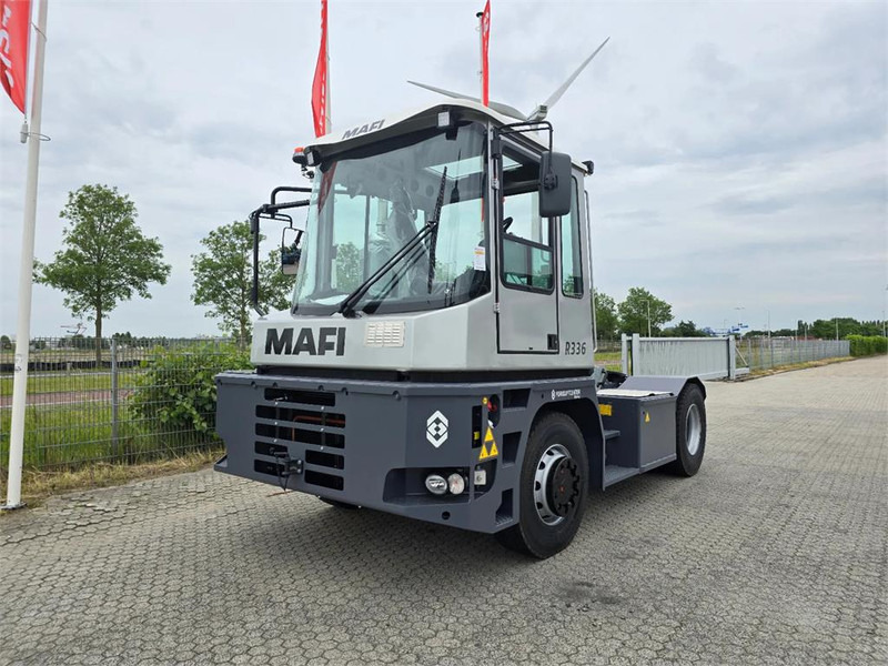 Mafi R336 4x4 - Terminálový traktor: obrázek 2 Mafi R336 4x4 - Terminálový traktor: obrázek 2