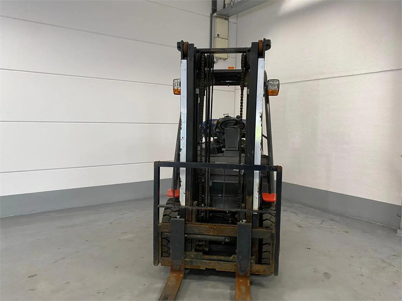 Manitou MI25G - Plynový vysokozdvižný vozík: obrázek 4 Manitou MI25G - Plynový vysokozdvižný vozík: obrázek 4