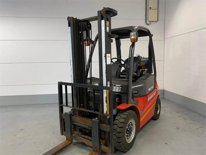 Manitou MI25G - Plynový vysokozdvižný vozík: obrázek 3 Manitou MI25G - Plynový vysokozdvižný vozík: obrázek 3