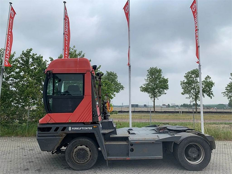 Terberg RT222 4x4 - Terminálový traktor: obrázek 3 Terberg RT222 4x4 - Terminálový traktor: obrázek 3
