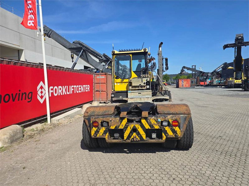 Terberg RT223 4x4 - Terminálový traktor: obrázek 5 Terberg RT223 4x4 - Terminálový traktor: obrázek 5
