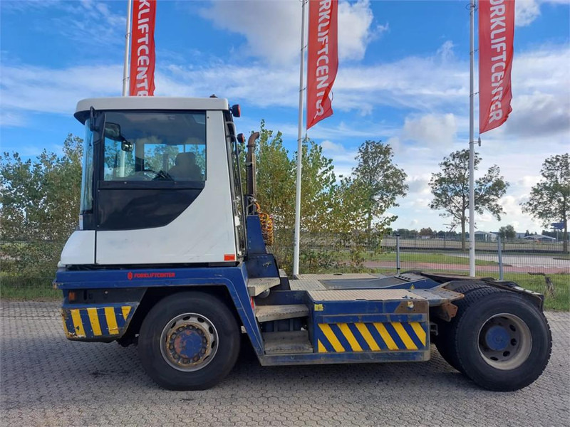 Terberg RT283 4x4 - Terminálový traktor: obrázek 4 Terberg RT283 4x4 - Terminálový traktor: obrázek 4