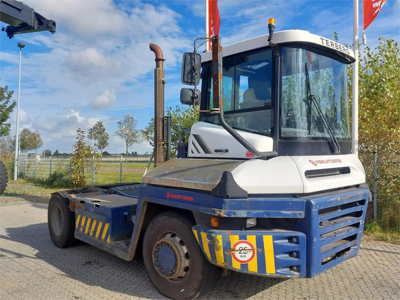 Terberg RT283 4x4 - Terminálový traktor: obrázek 1 Terberg RT283 4x4 - Terminálový traktor: obrázek 1