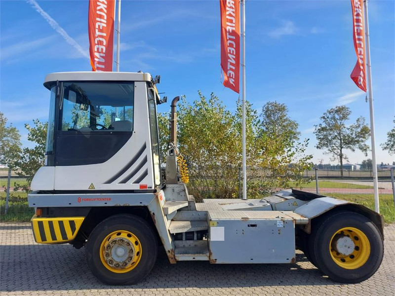 Terberg TT223 - Terminálový traktor: obrázek 4 Terberg TT223 - Terminálový traktor: obrázek 4