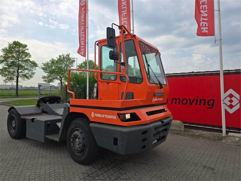 Terberg YT182 - Terminálový traktor: obrázek 1 Terberg YT182 - Terminálový traktor: obrázek 1