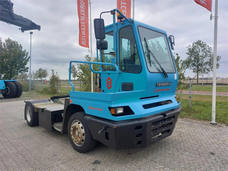 Terberg YT182 - Terminálový traktor: obrázek 1 Terberg YT182 - Terminálový traktor: obrázek 1