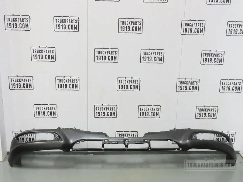 DAF 1953385 Bumper DAFXF106 - Nárazník pro Nákladní auto: obrázek 1 DAF 1953385 Bumper DAFXF106 - Nárazník pro Nákladní auto: obrázek 1