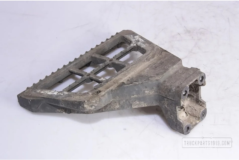 DAF Body & Chassis Parts Opstap steun Li. DAF XF 105 - Stupátko pro Nákladní auto: obrázek 1 DAF Body & Chassis Parts Opstap steun Li. DAF XF 105 - Stupátko pro Nákladní auto: obrázek 1