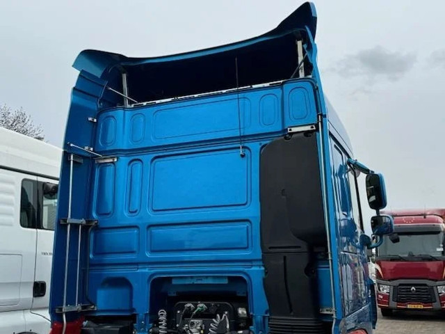 DAF XF 106 SpaceCab Cabine E6 - Kabina a interiér pro Nákladní auto: obrázek 3 DAF XF 106 SpaceCab Cabine E6 - Kabina a interiér pro Nákladní auto: obrázek 3