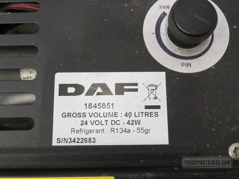 DAF Body & Chassis Parts Koelkast DAF XF - Náhradní díly pro Nákladní auto: obrázek 3 DAF Body & Chassis Parts Koelkast DAF XF - Náhradní díly pro Nákladní auto: obrázek 3