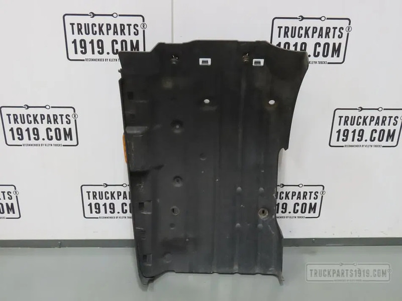 Scania 2599543 Spatbord voor Li. - Karoserie a exteriér pro Nákladní auto: obrázek 2 Scania 2599543 Spatbord voor Li. - Karoserie a exteriér pro Nákladní auto: obrázek 2