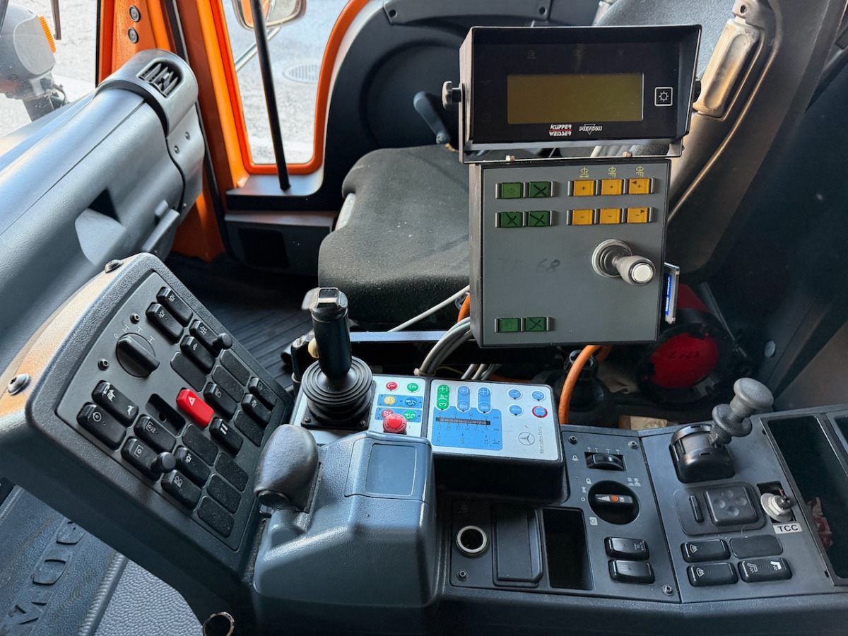 Komunální/ Speciální technika UNIMOG U400: obrázek 12