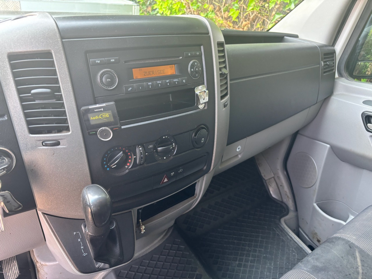 Dodávka valník, Dodávka s dvojitou kabinou MERCEDES 316 CDI: obrázek 13 Dodávka valník, Dodávka s dvojitou kabinou MERCEDES 316 CDI: obrázek 13