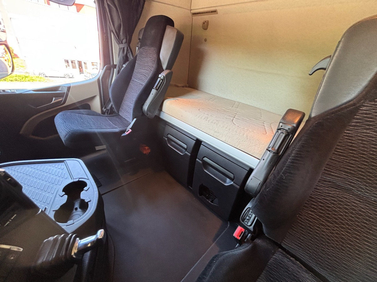 MERCEDES Actros 1848 - Skříňový nákladní auto: obrázek 5 MERCEDES Actros 1848 - Skříňový nákladní auto: obrázek 5