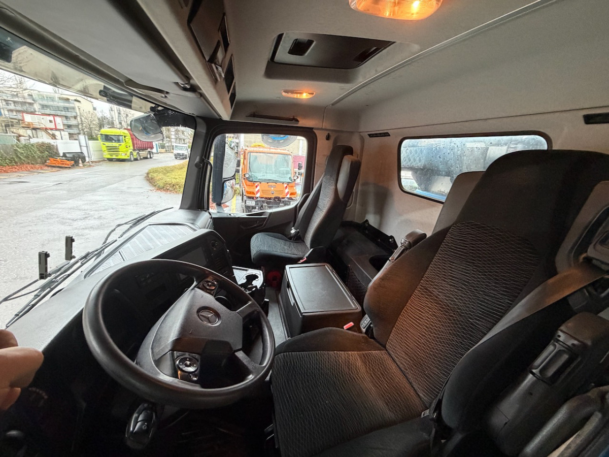 MERCEDES Arocs 4451 - Sklápěč: obrázek 4 MERCEDES Arocs 4451 - Sklápěč: obrázek 4
