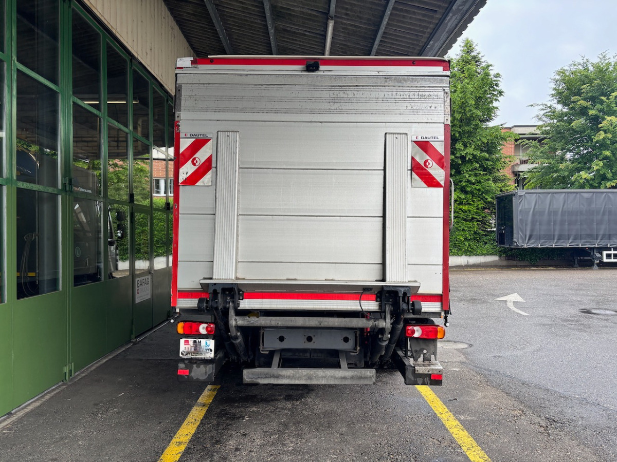 Skříňový nákladní auto RENAULT D14.250: obrázek 12