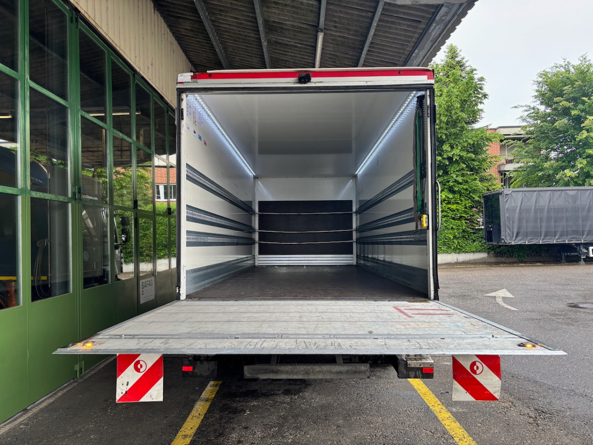 Skříňový nákladní auto RENAULT D14.250: obrázek 15
