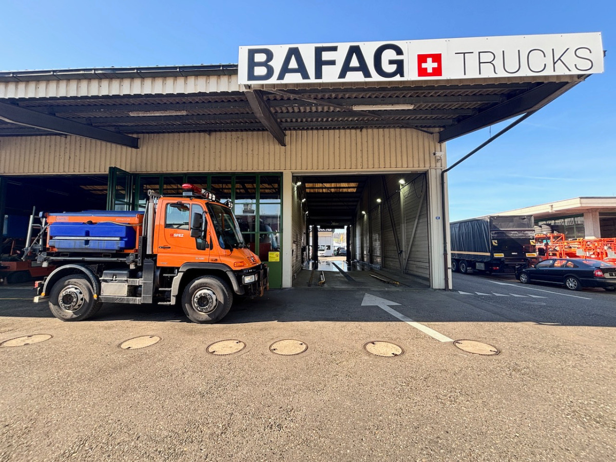 UNIMOG U400 - Sklápěč: obrázek 2 UNIMOG U400 - Sklápěč: obrázek 2