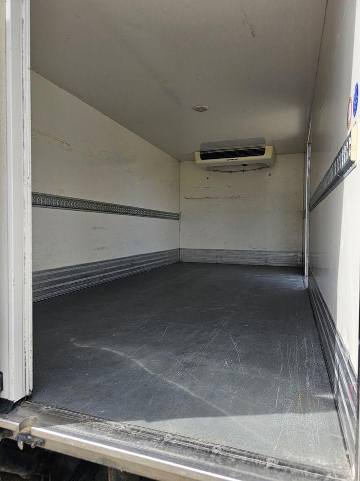 IVECO EUROCARGO 75-190 LBW Palfinger - Chladírenský nákladní automobil: obrázek 3 IVECO EUROCARGO 75-190 LBW Palfinger - Chladírenský nákladní automobil: obrázek 3