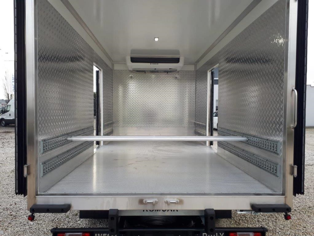 Iveco Daily 70C21A8 Tiefkühkoffer -18°C - Chladící dodávka: obrázek 1 Iveco Daily 70C21A8 Tiefkühkoffer -18°C - Chladící dodávka: obrázek 1