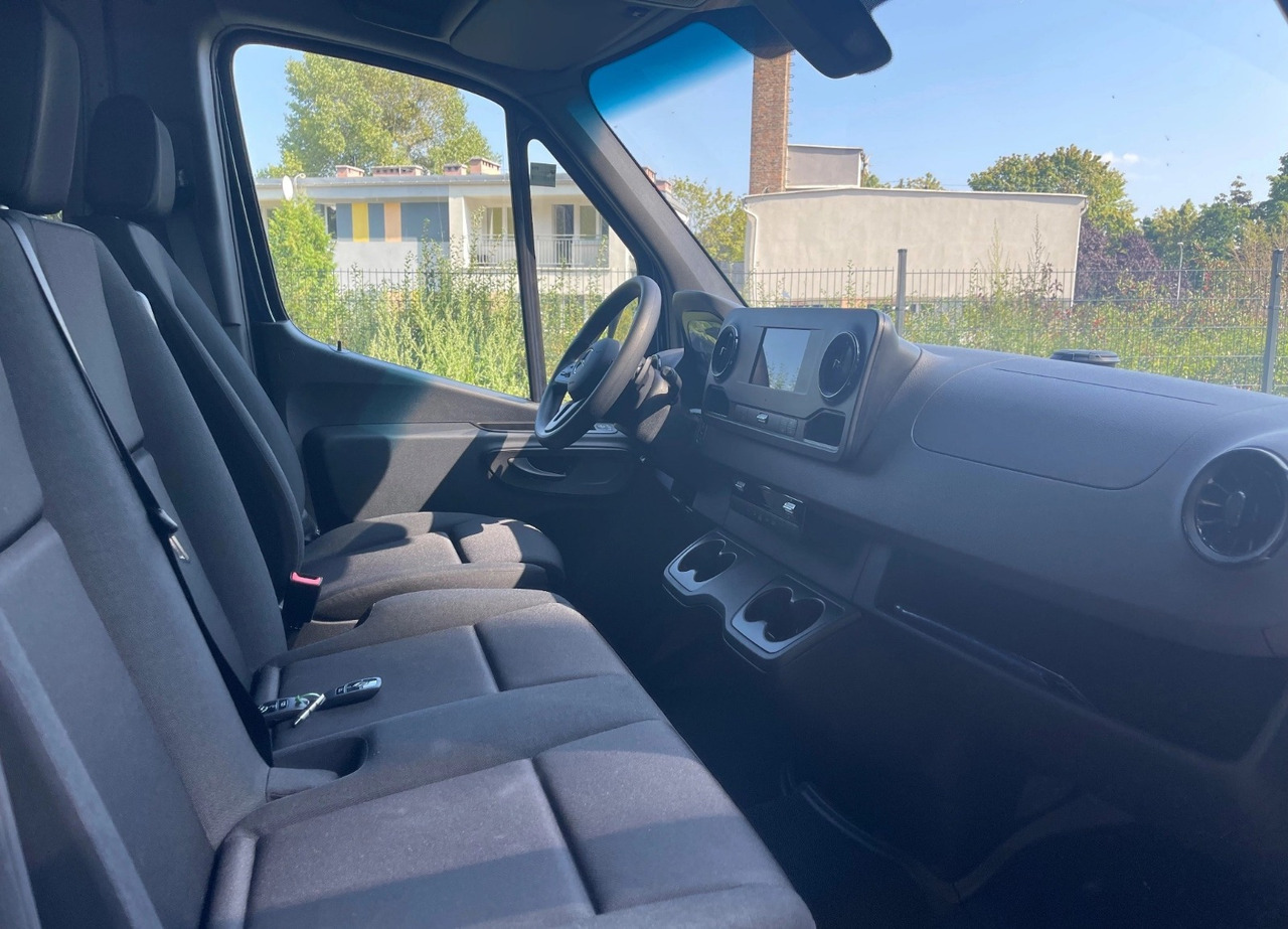 Mercedes-Benz Sprinter 317 L3H2 6-Sitze - Furgon, Dodávka s dvojitou kabinou: obrázek 3 Mercedes-Benz Sprinter 317 L3H2 6-Sitze - Furgon, Dodávka s dvojitou kabinou: obrázek 3