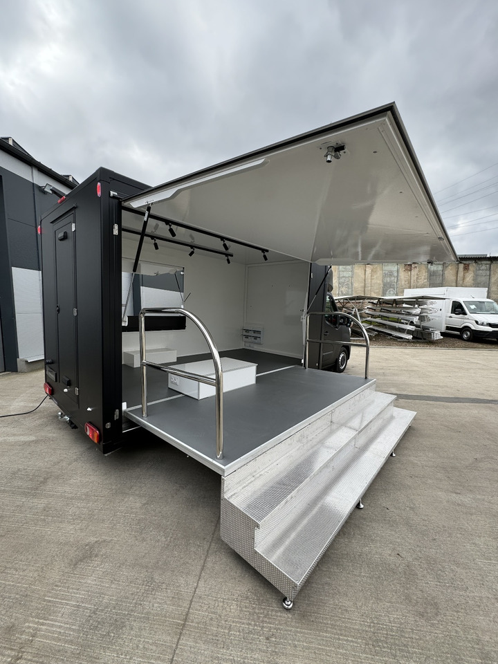 Renault Master 165 Messefahrzeug - Pojízdná prodejna: obrázek 4 Renault Master 165 Messefahrzeug - Pojízdná prodejna: obrázek 4