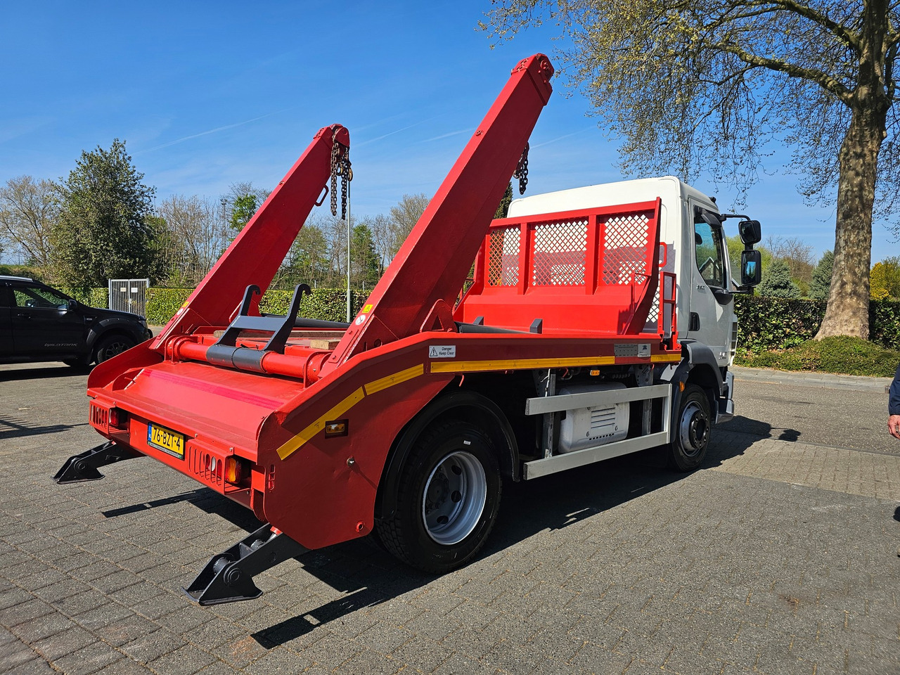 DAF LF 220 Euro 6 - Ramenový nosič kontajnerov: obrázek 2 DAF LF 220 Euro 6 - Ramenový nosič kontajnerov: obrázek 2