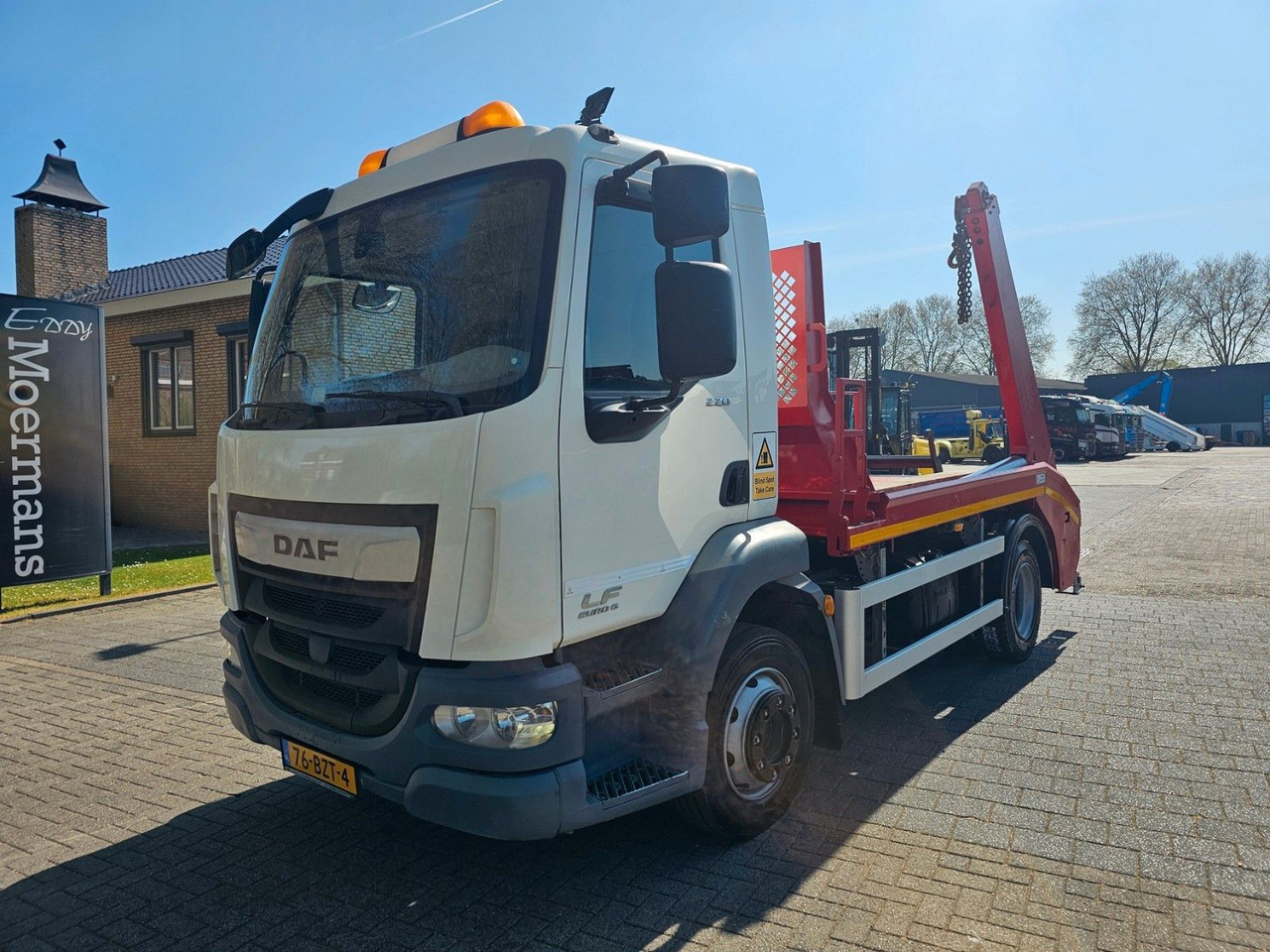DAF LF 220 Euro Absetzkipper - Sklápěč: obrázek 3 DAF LF 220 Euro Absetzkipper - Sklápěč: obrázek 3