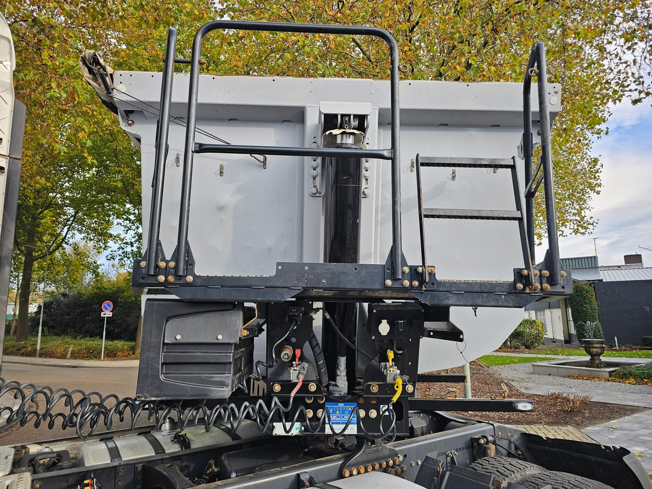 Kögel SKM24 - Sklápěcí návěs: obrázek 5 Kögel SKM24 - Sklápěcí návěs: obrázek 5