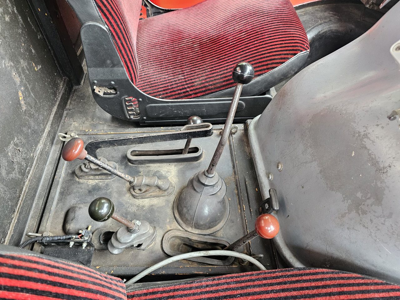 Auto s hydraulickou rukou Unimog 406/U9000 4x4: obrázek 18