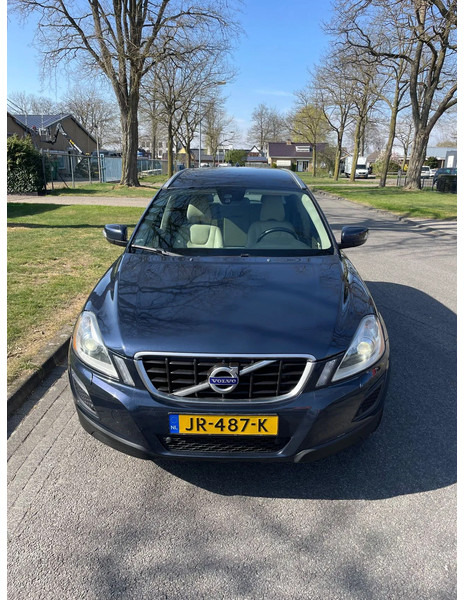 Volvo XC60 XC60 DZ88/DZ8850 5 Cilinder Euro 5 - Hatchback: obrázek 2 Volvo XC60 XC60 DZ88/DZ8850 5 Cilinder Euro 5 - Hatchback: obrázek 2