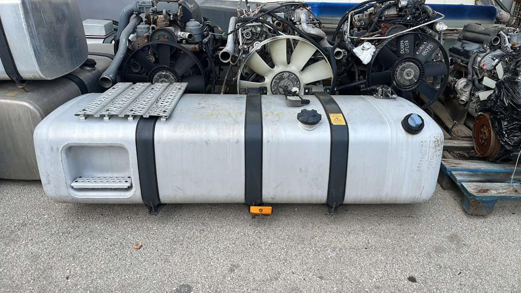 MERCEDES-BENZ,MAN ACTROS MP4,TGA,TGX - Palivová nádrž pro Nákladní auto: obrázek 1 MERCEDES-BENZ,MAN ACTROS MP4,TGA,TGX - Palivová nádrž pro Nákladní auto: obrázek 1